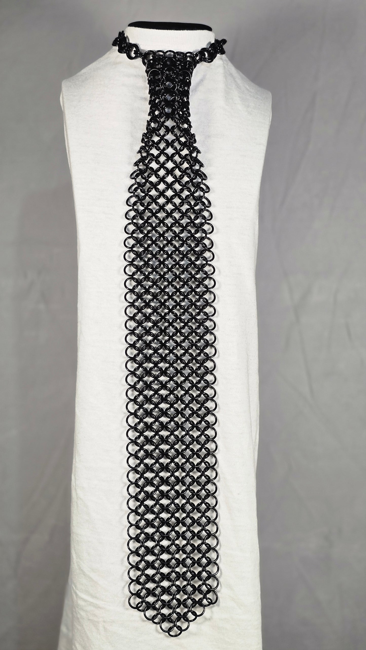 Chainmail Tie
